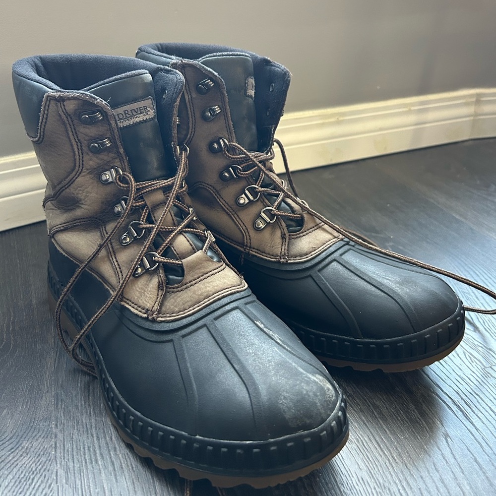 BOOTS | Men’s Wind River T-Max heat boots size 13